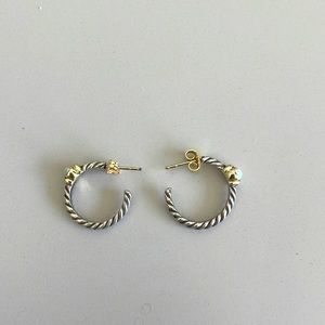 David Yurman SS and 18kt gold Pearl loop earrings. No Box or pouch.